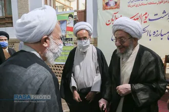 مراسم بزرگداشت یوم الله ۱۳ آبان در بیت تاریخی حضرت امام خمینی (ره) در قم