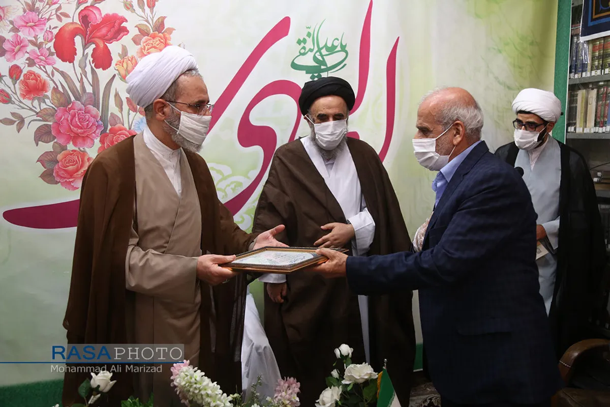 بازدید آیت الله اعرافی از موسسه حضرت امام هادی (ع)