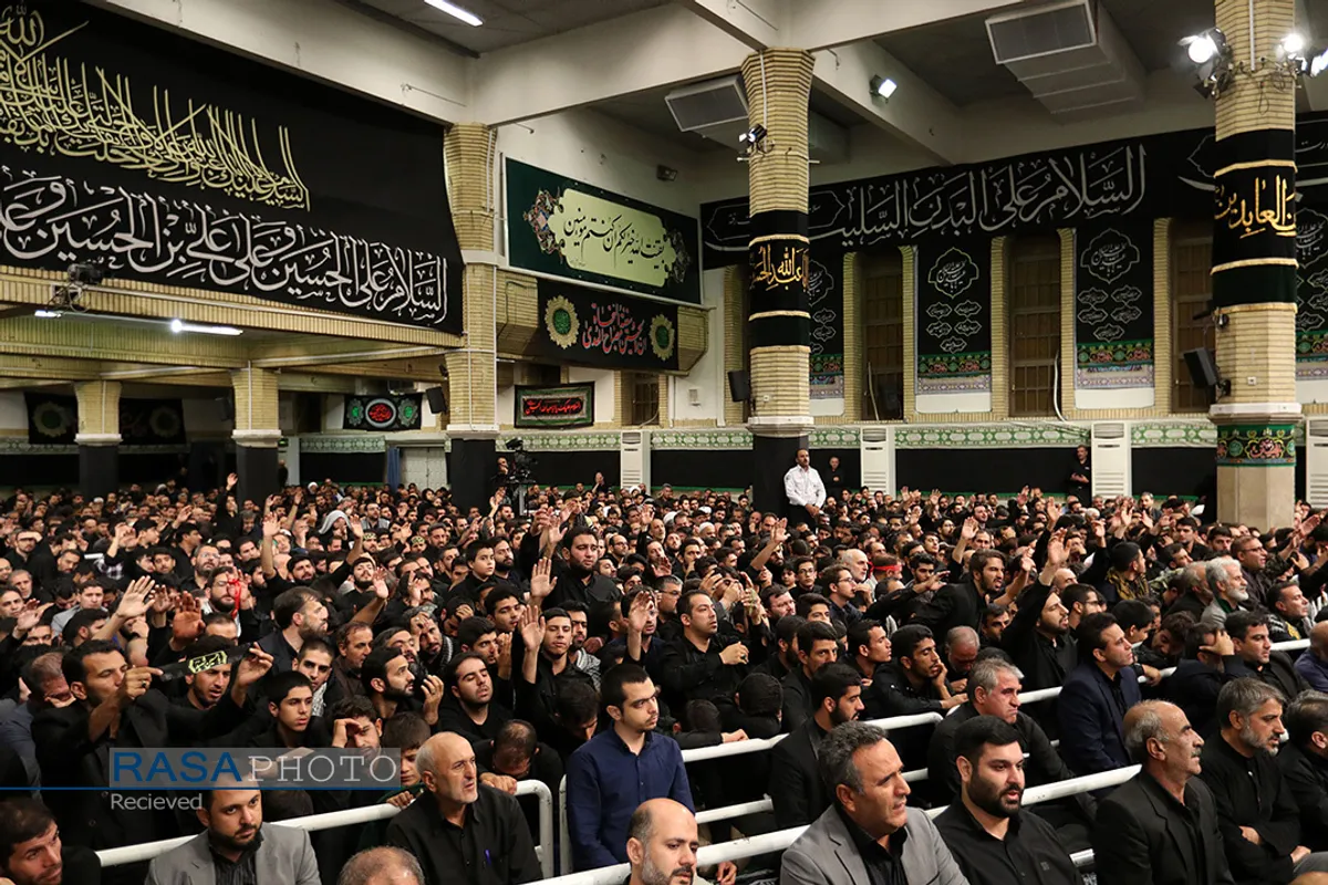 اولین شب مراسم عزاداری حضرت اباعبدالله الحسین (علیه&zwnj;السلام) با حضور رهبر انقلاب امام خامنه ای