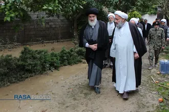 آیت الله توکل نماینده مردم مازندران در مجلس خبرگان رهبری، حجت الاسلام حسن روحانی امام جمعه بابل، حجت الاسلام شکریان رئیس سازمان تبلیغات اسلامی با حضور در مناطق سیل زده مازندران از روند امداد رسانی به سیل زدگان بازدید کردند.