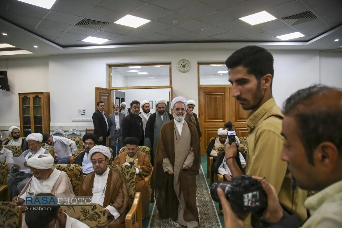 مراسم رونمایی از نرم&zwnj;افزار جامع الاحادیث نسخه ۴
