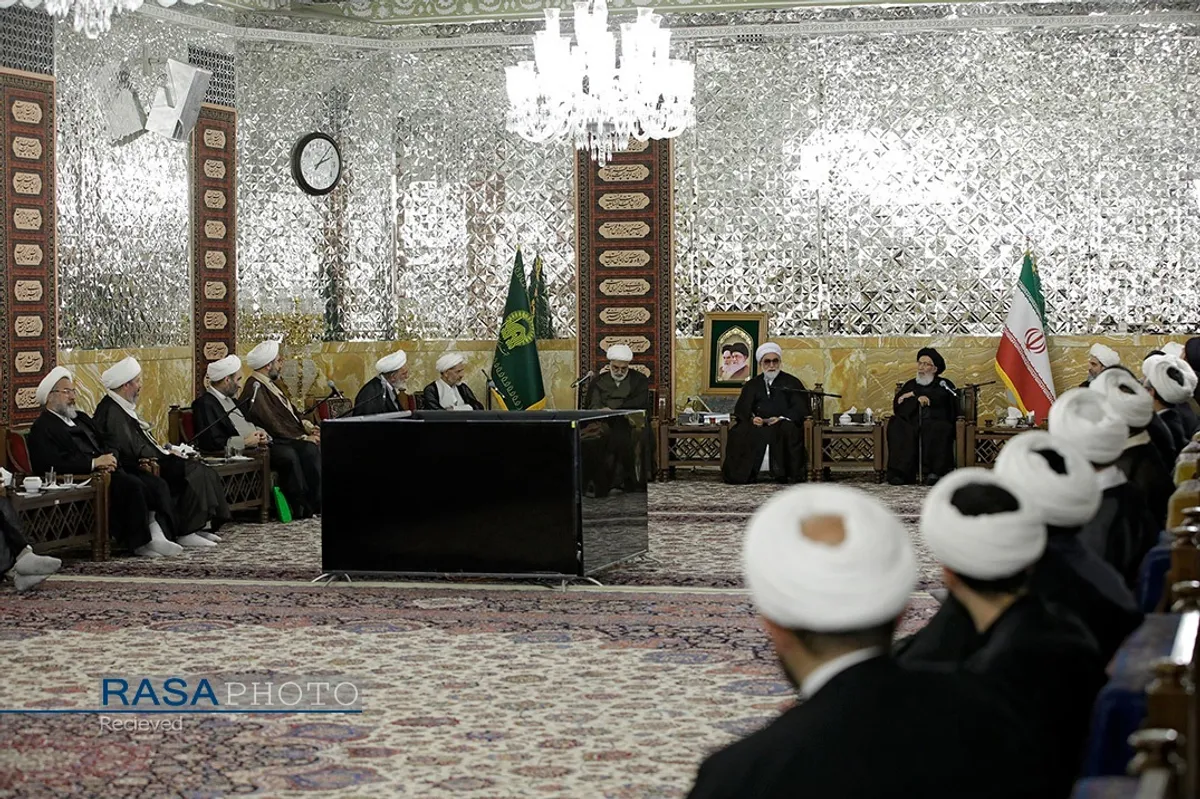 دیدار اساتید مدرسه تابستانه "دارالعلم" طلاب با تولیت آستان قدس رضوی