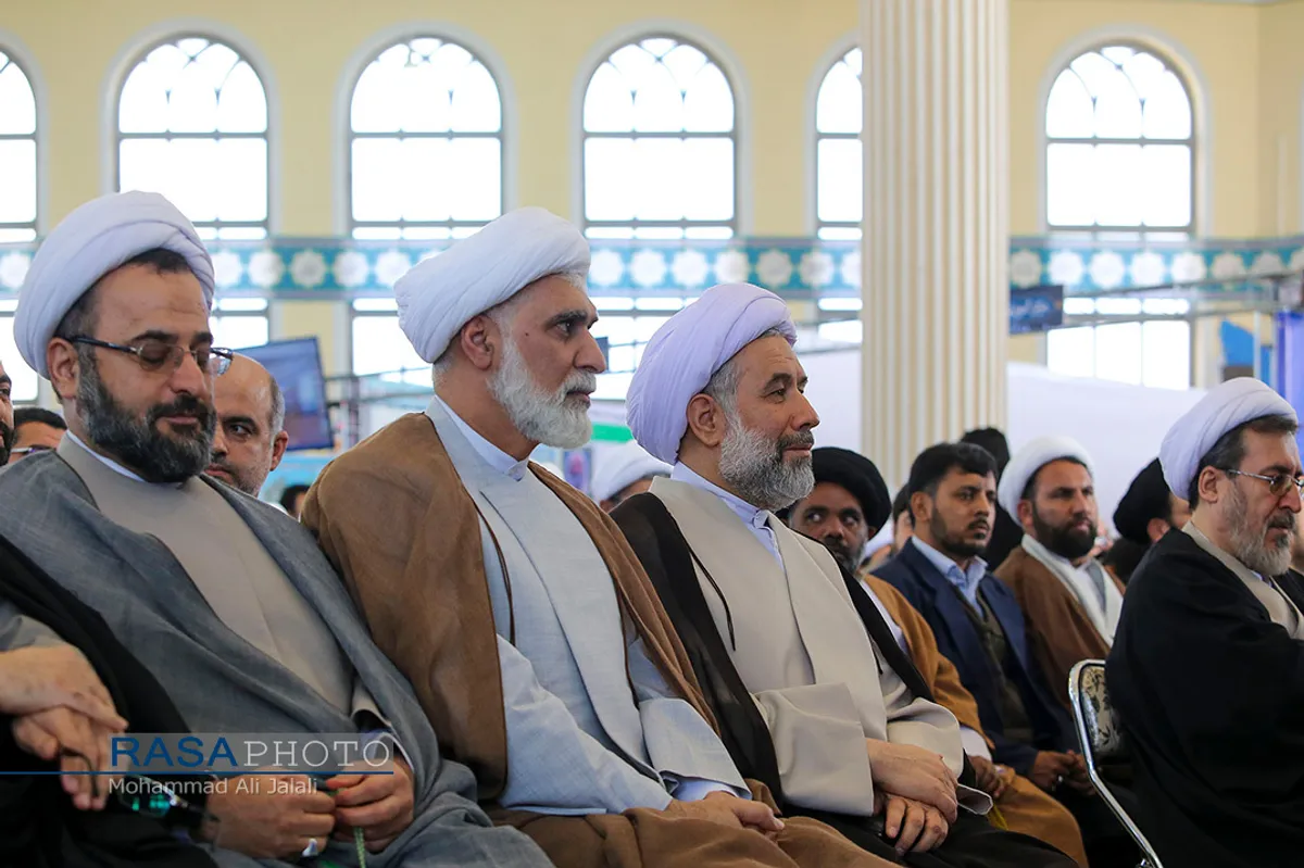 افتتاحیه دومین نمایشگاه دستاوردهای پژوهشی جامعه المصطفی العالمیه&lrm;