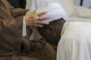 جشن میلاد پیامبر (ص) و عمامه گذاری طلاب در بیوت مراجع تقلید