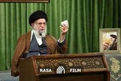 در زمینه اقتصاد به هیچ‌وجه نباید نگاه به بیرون باشد