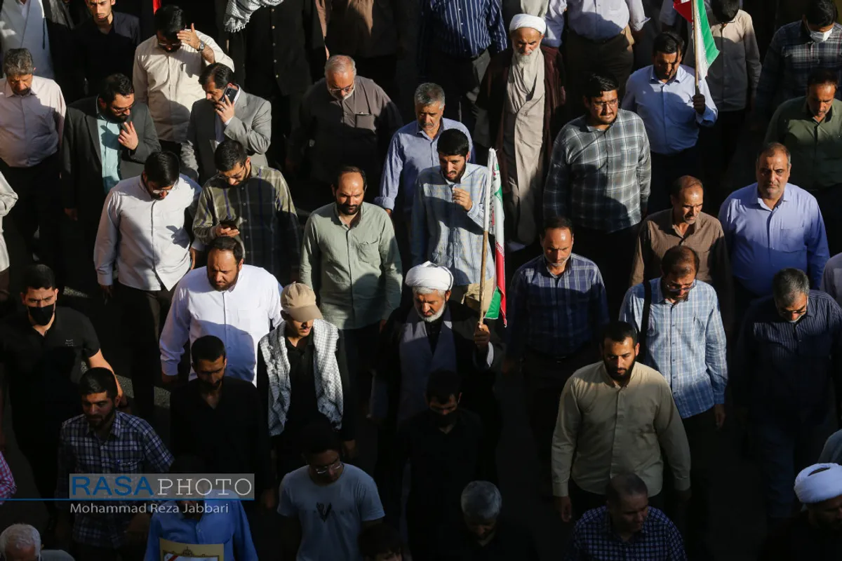 تشییع طلبه شهید مدافع امنیت مهدی زاهد لویی در قم