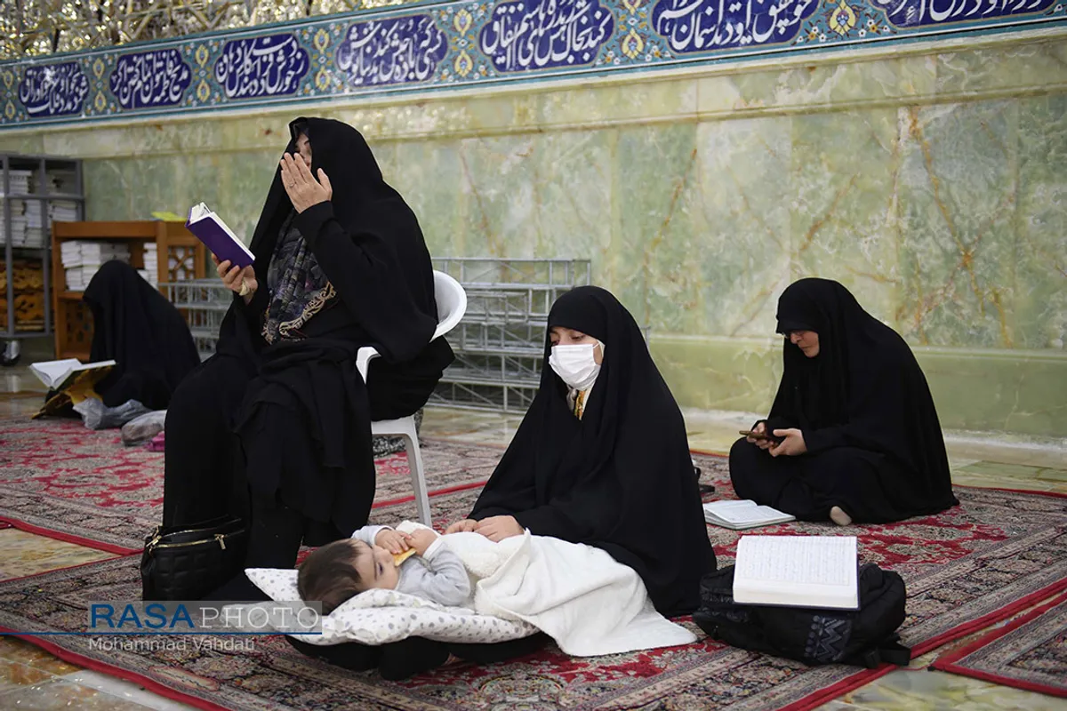 مراسم قرائت کامل دعای ابوحمزه&zwnj;ثمالی در حرم کریمه اهلبیت (ع)