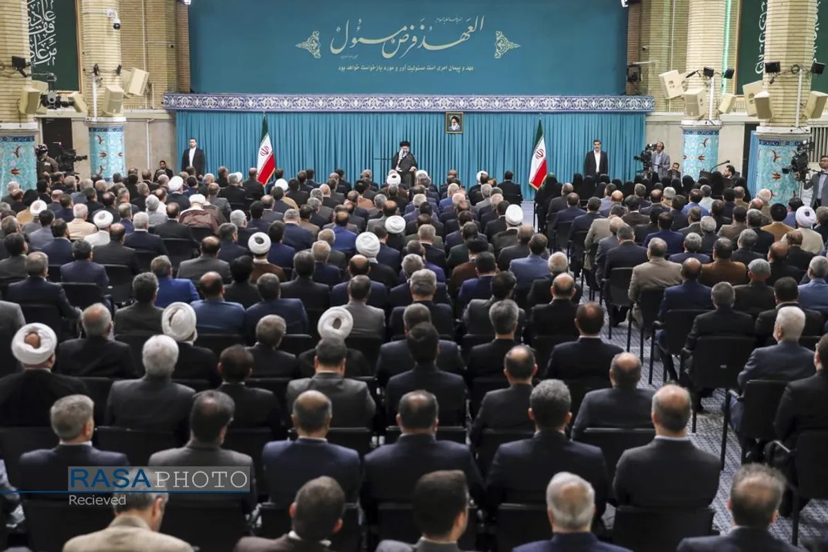 دیدار نمایندگان مجلس شورای اسلامی با رهبر معظم انقلاب