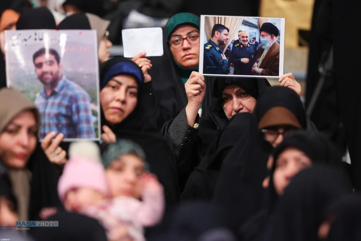 دیدار خانواده شهدای اقتدار با رهبر انقلاب در روز میلاد امیرالمومنین (علیه&zwnj;السلام)