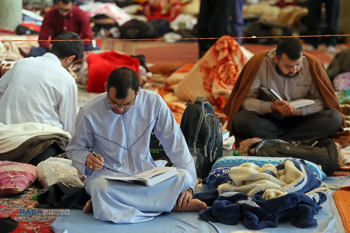 آیین معنوی اعتکاف در قم