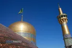 آیین تعویض پرچم گنبد منور رضوی در روز میلاد امام رضا(علیه&zwnj;السلام)