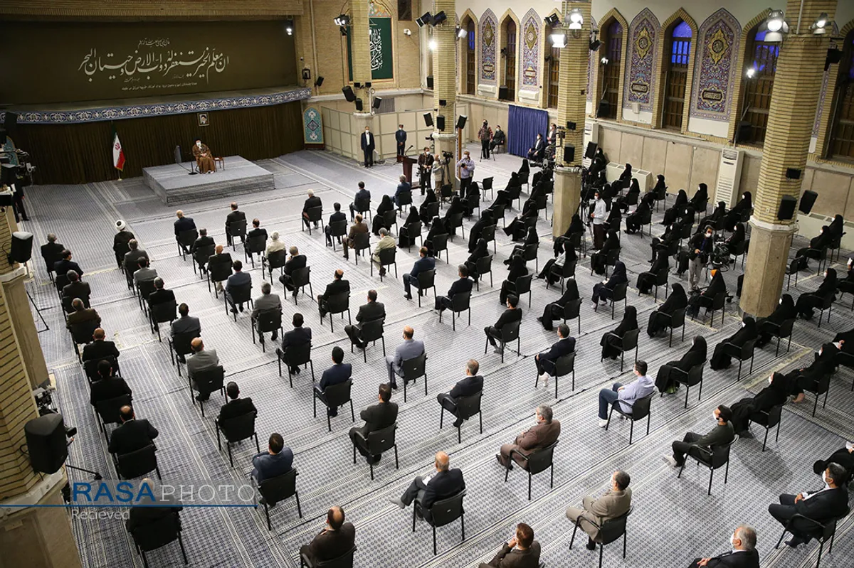 دیدار جمعی از معلمان با مقام معظم رهبری