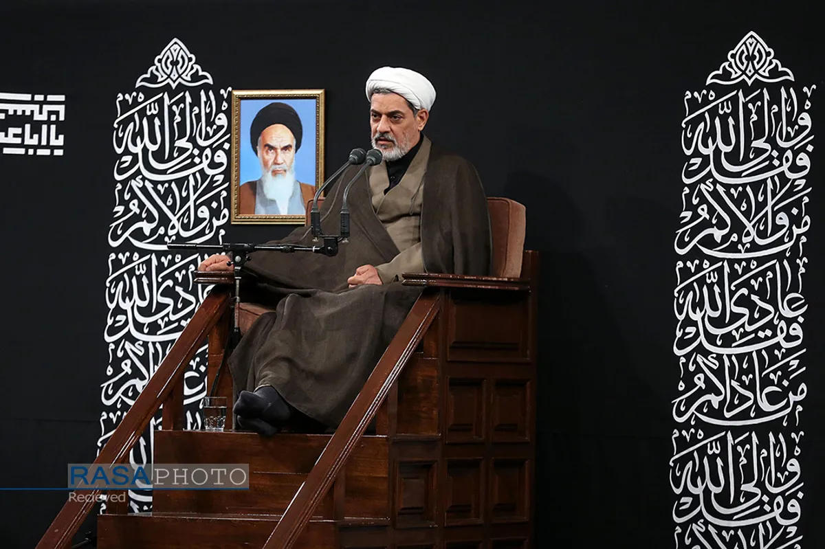 مراسم عزاداری شب شام غریبان حسینی (علیه&zwnj;السلام) با حضور رهبر انقلاب