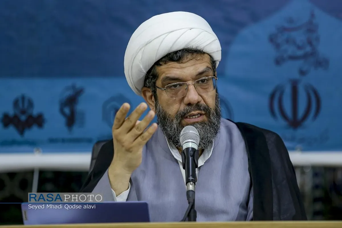 دورمین روز از اولین اجلاسیه سراسری ایمان و امید امام خمینی (ره) در اندیشه امام خامنه&zwnj;ای