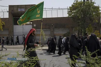 پیاده روی جاماندگان اربعین در تهران
