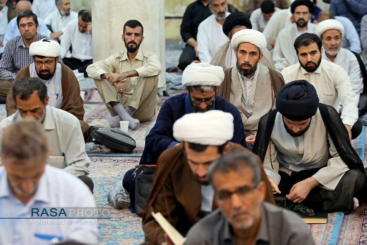 مراسم بزرگداشت امام جمعه شهید کازرون حجت الاسلام والمسلمین خرسند