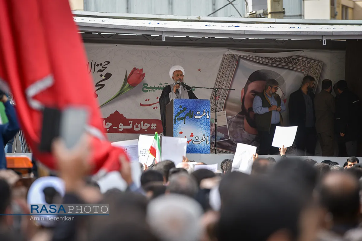 تشییع شهید مدافع امنیت حجت&zwnj;الاسلام &laquo;محمد مؤیدی&raquo; در شیراز&lrm;&lrm;