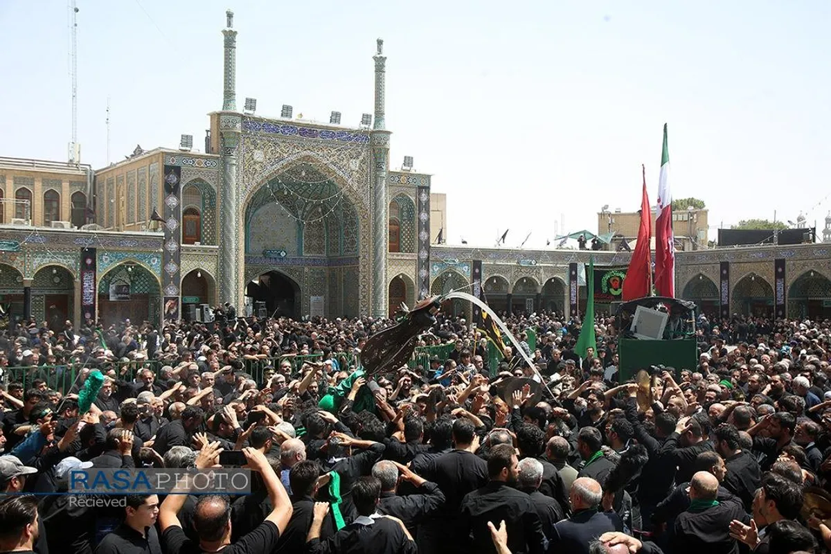 عزاداری روز عاشورا در حرم مطهر کریمه اهلبیت (علیهم&zwnj;السلام)