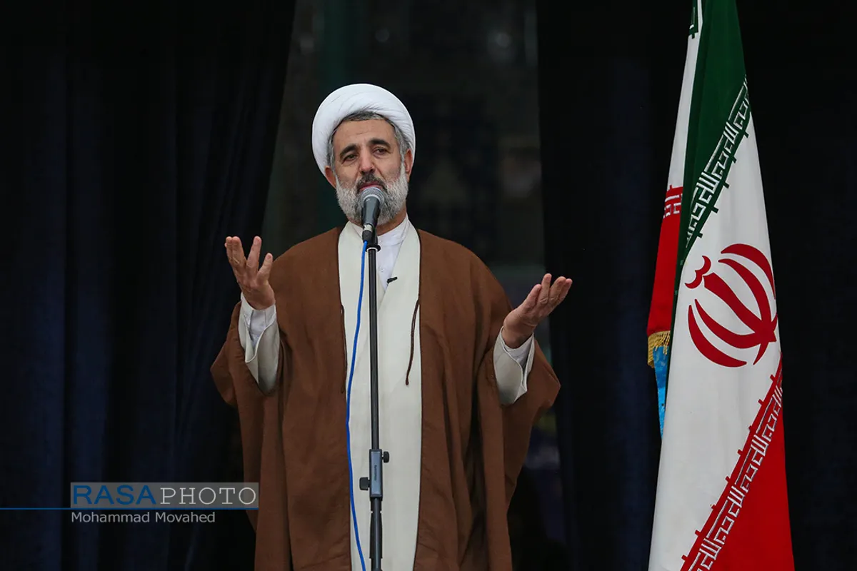 سخنرانی حجت الاسلام والمسلمین ذوالنور در تجمع مردم و طلاب انقلابی قم در اعتراض به فشارها برای تصویب معاهدات استعماری