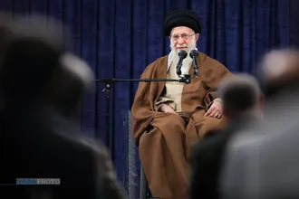 دیدار دست&zwnj;اندرکاران برگزاری کنگره ملی شهدای استان لرستان با مقام معظم رهبری