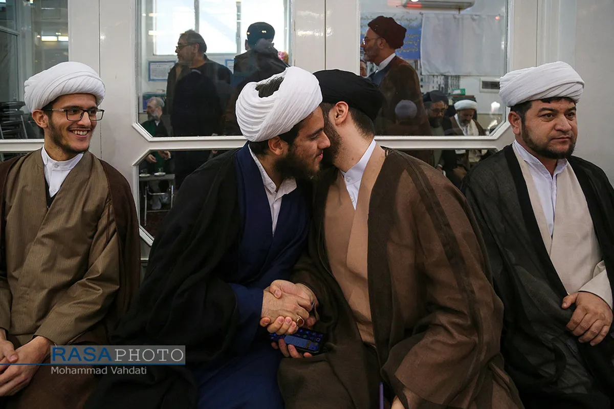 جشن&zwnj;های عمامه&zwnj;گذاری طلاب حوزه علمیه قم در بیوت مراجع تقلید و  علما