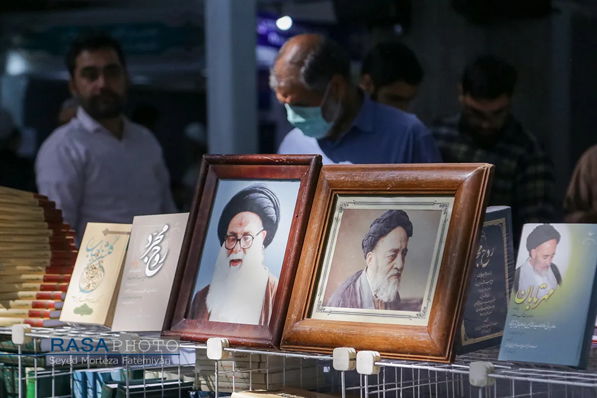 بازدید حجت الاسلام والمسلمین مروی از &laquo;هفتمین نمایشگاه تخصصی کتب حوزوی و معارف اسلامی&raquo;