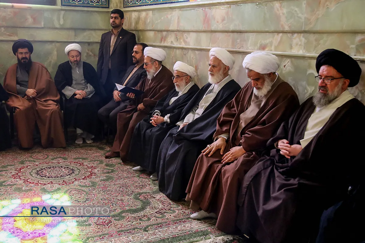 مراسم تشییع پیکر آیت الله مومن نماینده مردم استان قم در مجلس خبرگان رهبری