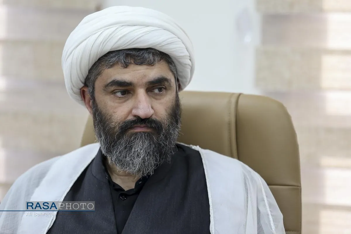 نشست علمی تحلیل فنی و فقهی زیست مجازی ایرانیان
