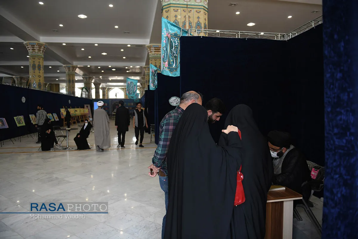 نمایشگاه تخصصی "فصلی برای جهاد تبیین"