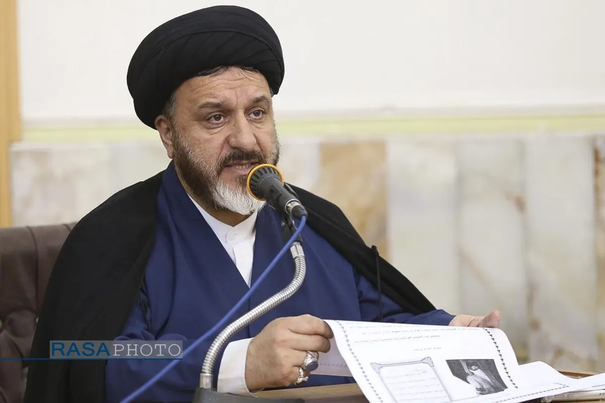 دیدار اعضای مجمع نمایندگان طلاب با آیت الله شب زنده&zwnj;دار