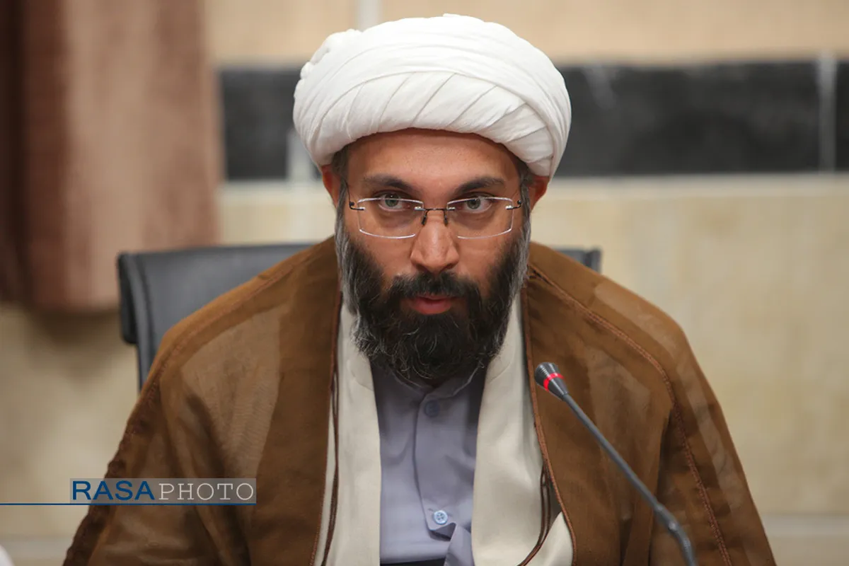 نقد و بررسی فیلم &laquo;علف زار&raquo;