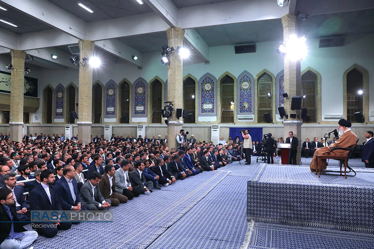 دیدار هزاران نفر از معلمان و فرهنگیان به&zwnj;مناسبت روز معلم با رهبر انقلاب