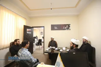 حضور مسئول دبیرخانه گروه&zwnj;های جهادی حوزه در خبرگزاری رسا