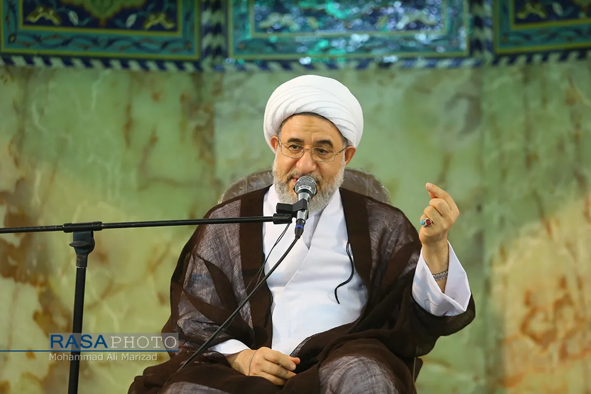 نشست تعدادی از طلاب تهران، البرز، قم و مرکزی با حضور آیت الله اراکی