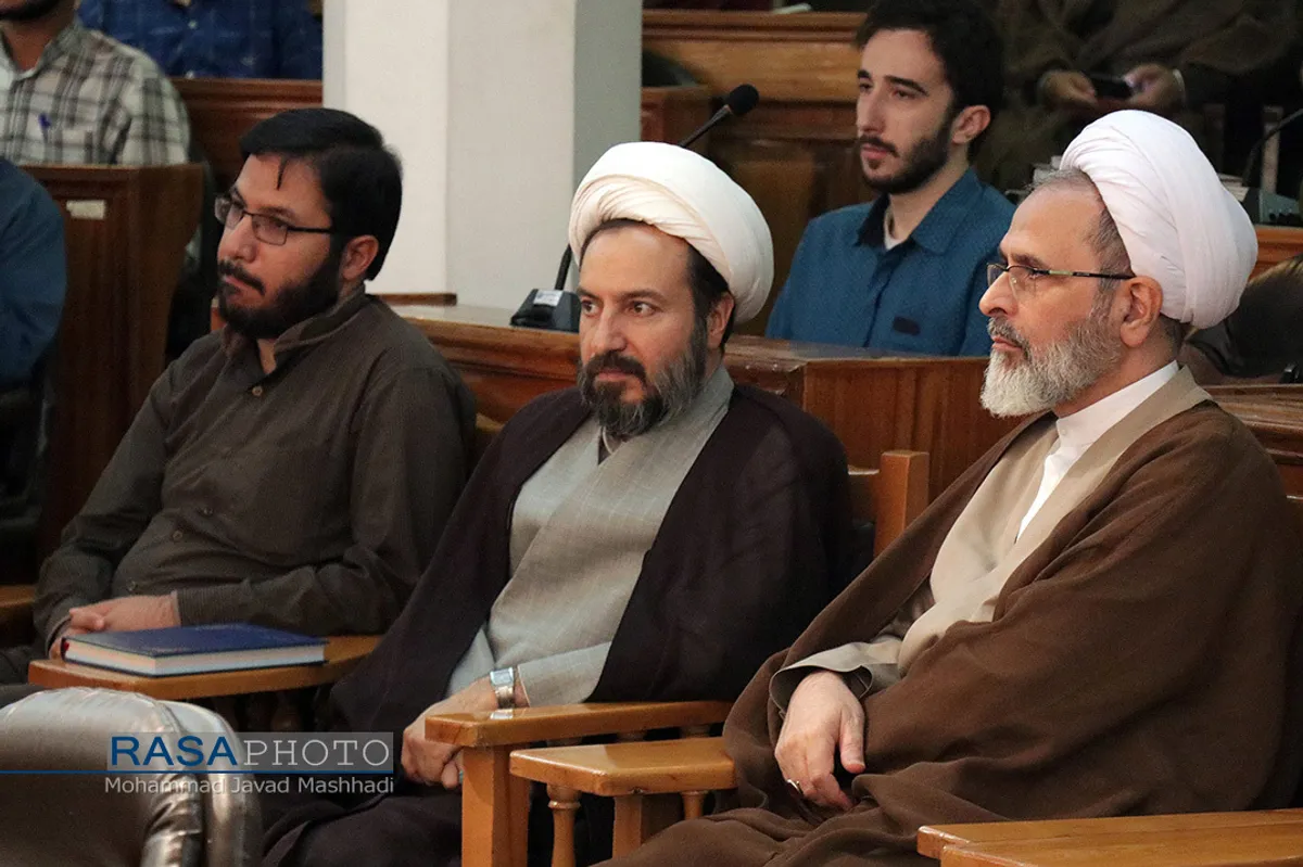 نشست علمی الزامات بیانیه گام دوم انقلاب اسلامی با حضور آیت الله اعرافی