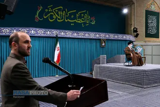دیدار جمعی از مداحان اهل&zwnj;بیت (علیهم&zwnj;السلام) با مقام معظم رهبری
