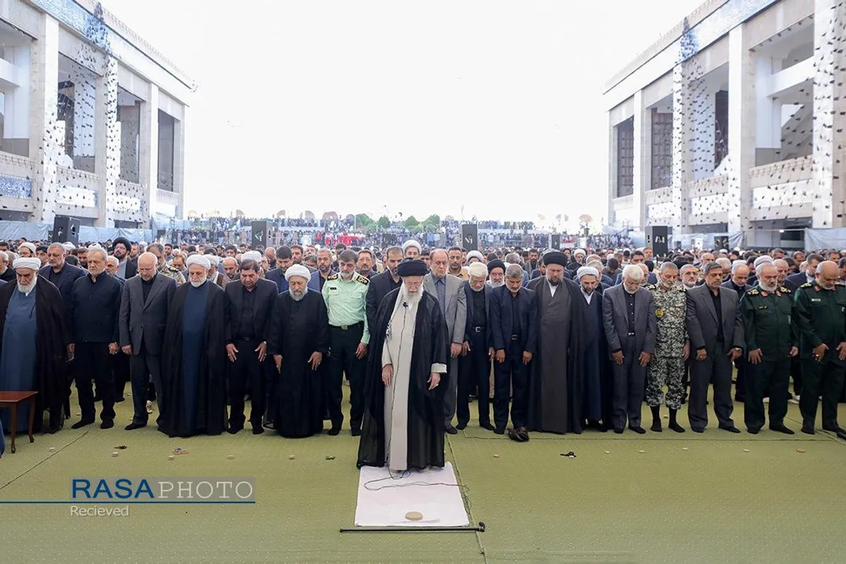 اقامه نماز جمعه تهران به امامت رهبر معظم انقلاب اسلامی