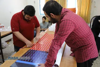 کارگاه تولید "محلول ضدعفونی کننده دست" توسط بسیج دانشجویی خوزستان&lrm;