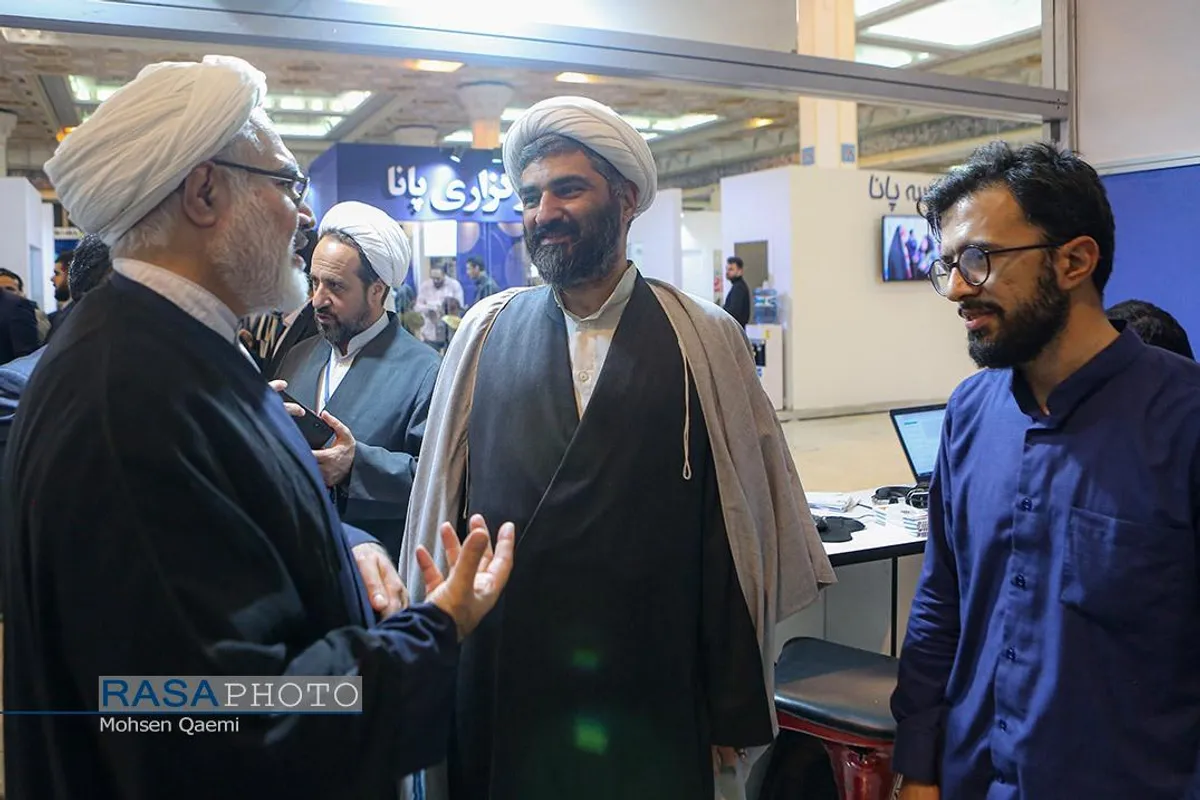 مهمانان رسا در سومین روز بیست و چهارمین نمایشگاه مطبوعات و رسانه های ایران