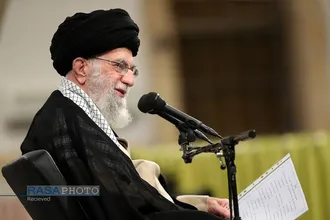 دیدار دانش&zwnj;آموزان و دانشجویان با مقام معظم رهبری