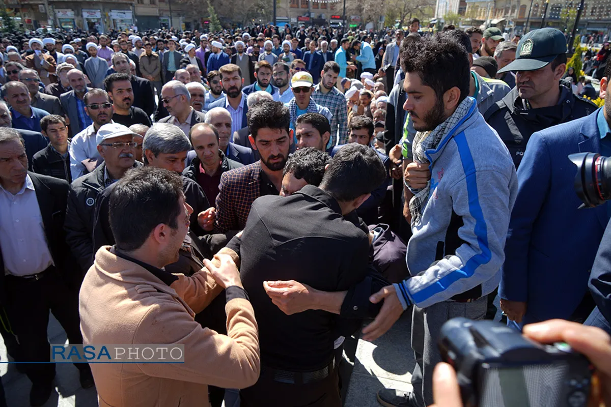 تشییع با شکوه طلبه شهید حجت الاسلام قاسمی در همدان