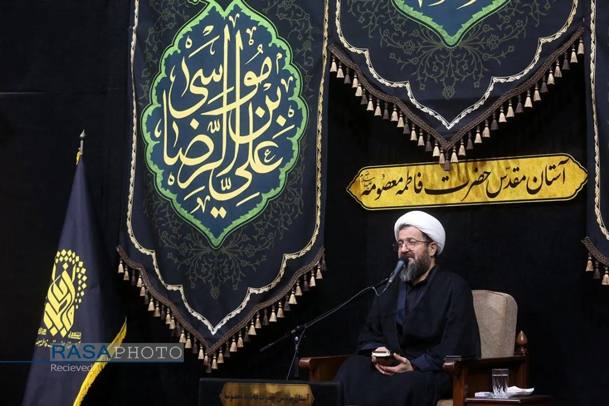 عزاداری شب شهادت امام رئوف (ع) در حرم کریمه اهلبیت (ع)