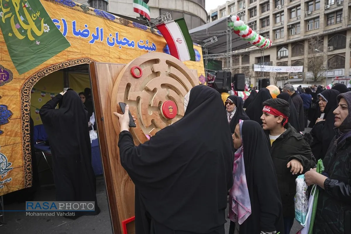 راهپیمایی باشکوه و حماسی ۲۲ بهمن در تهران