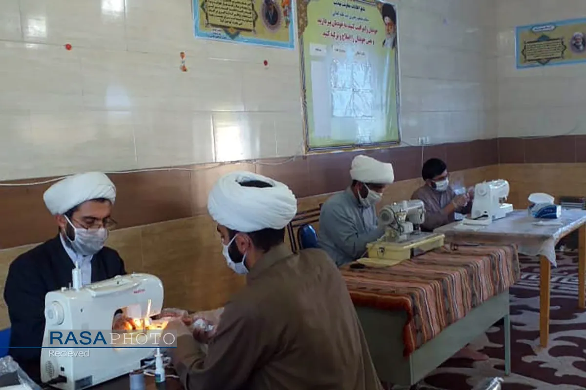 تولید ماسک توسط تعدادی از طلاب استان خوزستان