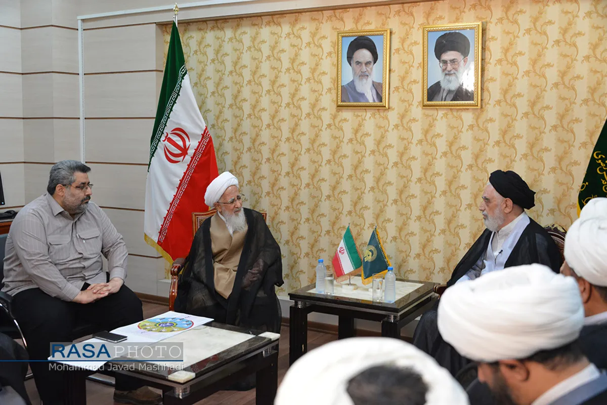 دیدار مدیر حوزه علمیه خراسان با آیت الله جوادی آملی&lrm;