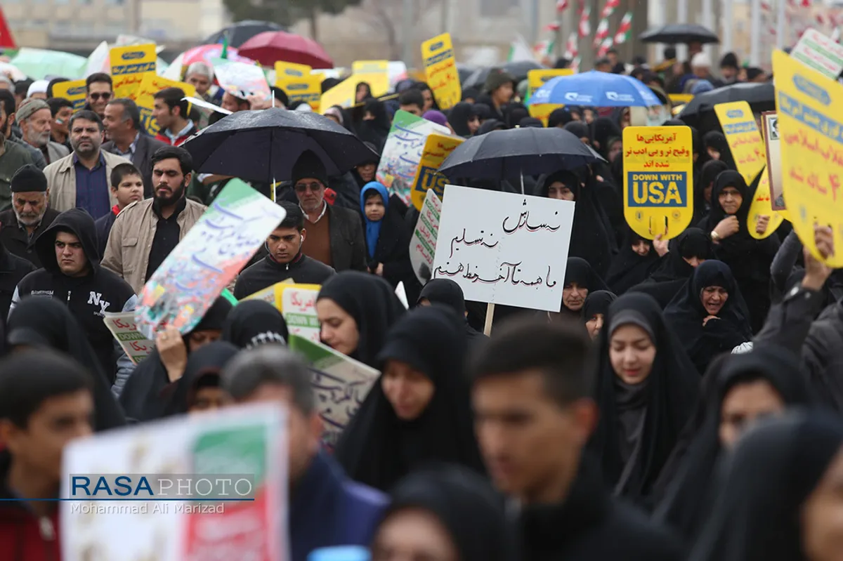 بعثت انقلاب | راهپیمایی عظیم ۲۲ بهمن در قم