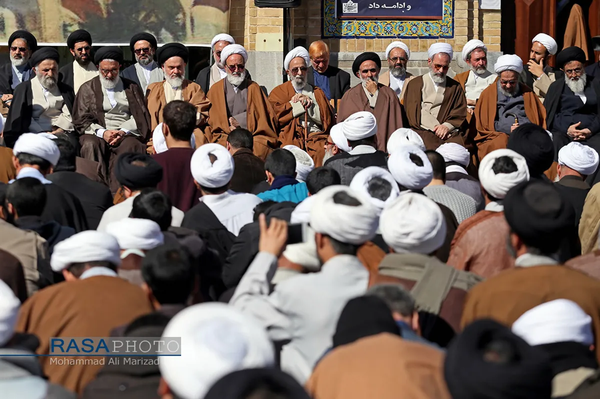 تجمع بزرگ علما، اساتید و طلاب حوزه علمیه قم با عنوان "جهاد بزرگ برای ساختن ایران اسلامی بزرگ"