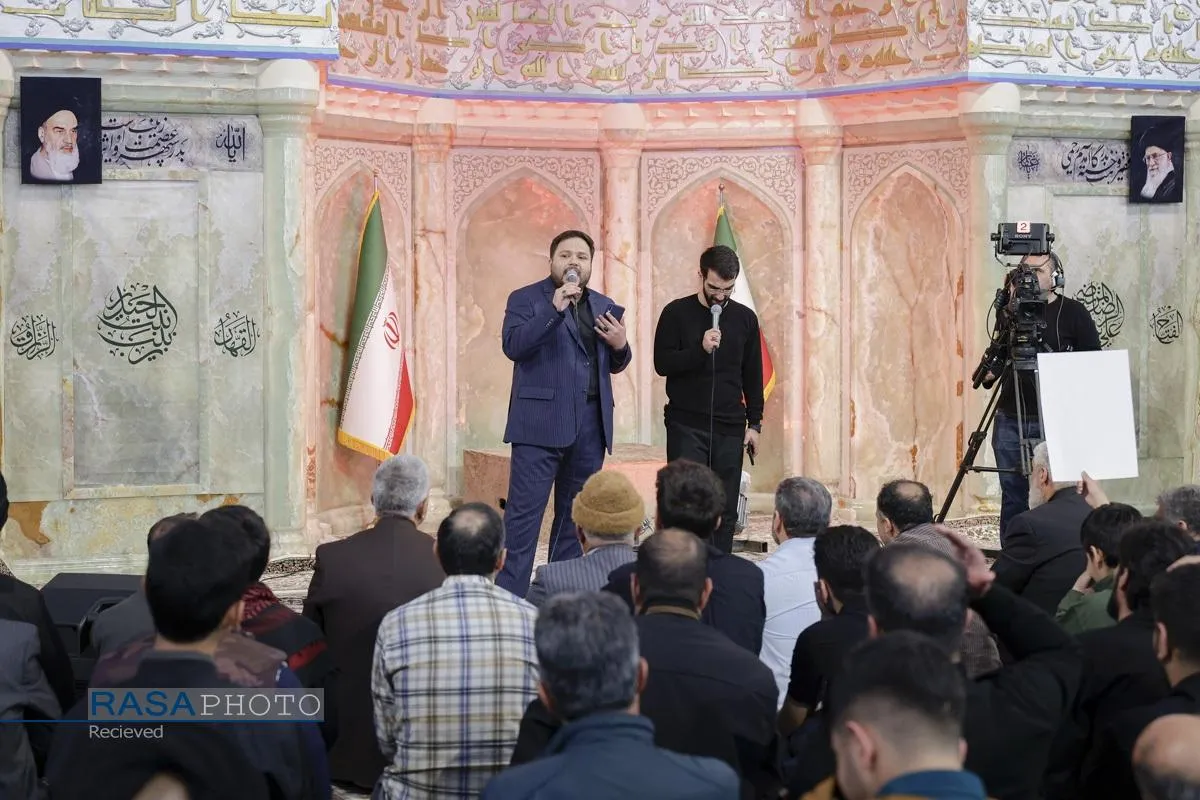 غم و اندوه زائران حضرت امام رضا (ع) در پی اعلام خبر شهادت رهبر معظم انقلاب