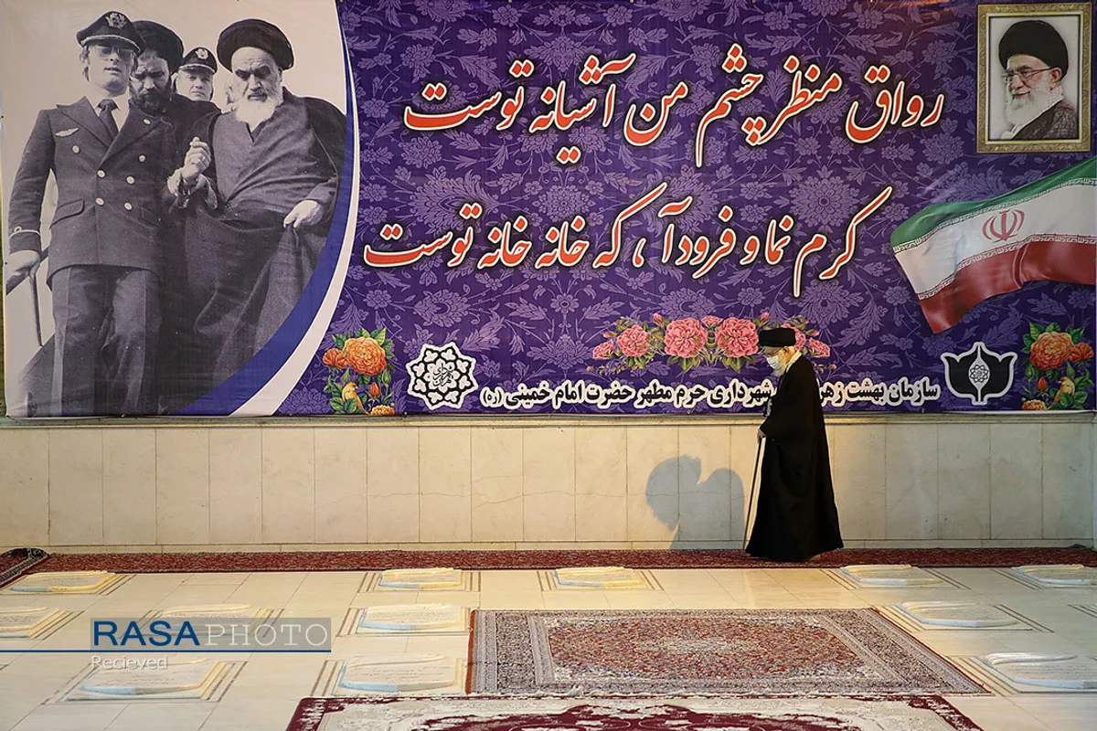 حضور مقام معظم رهبری در مرقد امام راحل (ره) و گلزار شهدای بهشت زهرا(س)
