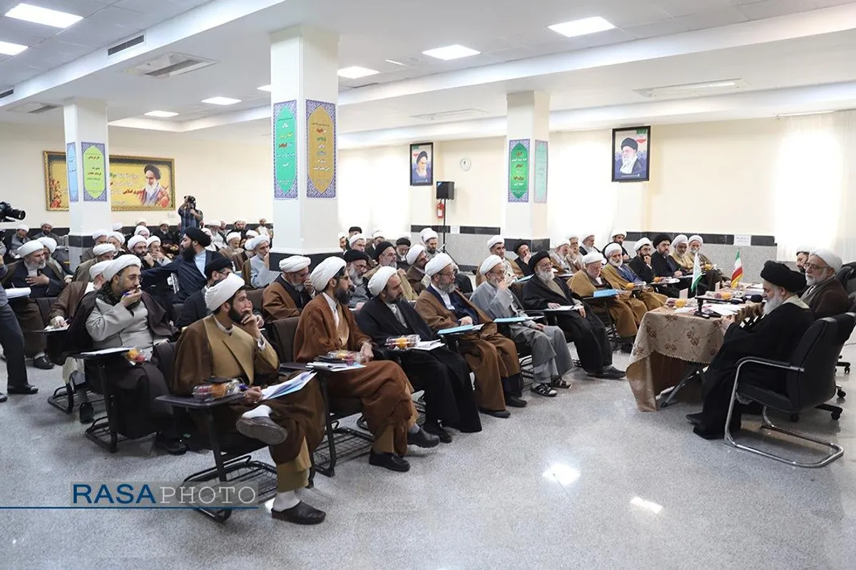 افتتاحییه کمیسیون&zwnj;های سیزدهمین اجلاسیه جامعه مدرسین حوزه علمیه با علما بلاد